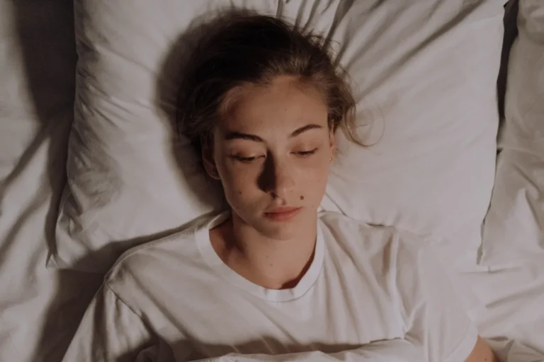 Sleep Expert: 4 Reasons Vagus Nerve Stimulation Can Stop Your 3 AM Awakenings and Teeth Grinding