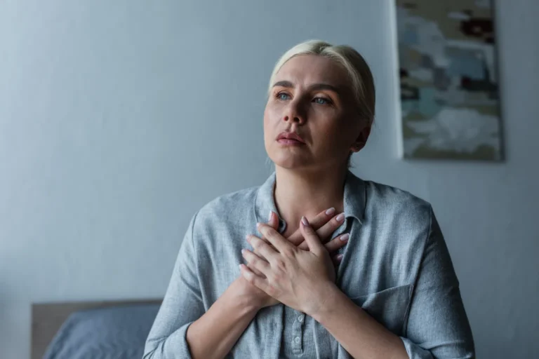 Neuroscientist: 5 Panic and Anxious Symptoms That Vagus Nerve Stimulation Can Help You Target
